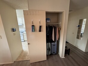 8364 Summerdale Rd in San Diego, CA - Building Photo - Building Photo