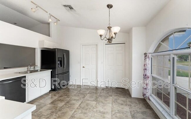 8150 Oakhurst Blvd in Lakeland, FL - Building Photo - Building Photo