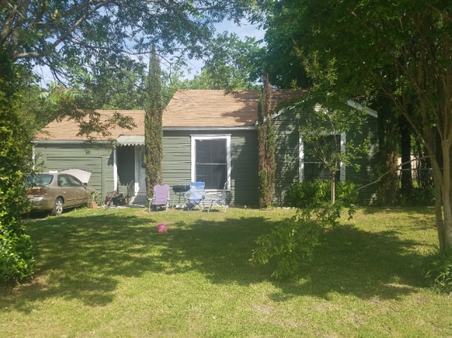 property at 1107 Pecan Ave