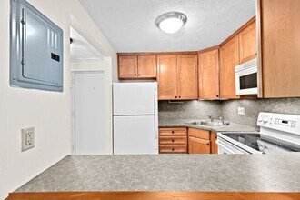 79 Fountain Ln in Weymouth, MA - Building Photo - Building Photo