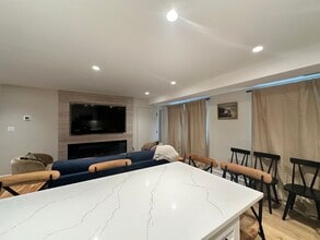 3355 University Blvd W, Unit T7 in Kensington, MD - Building Photo - Building Photo