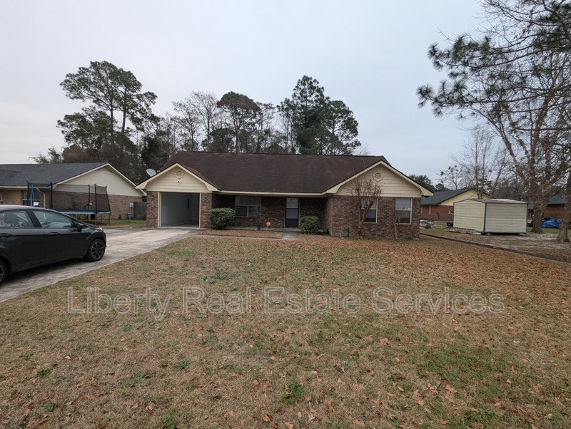 1408 Desert Storm Dr in Hinesville, GA - Building Photo