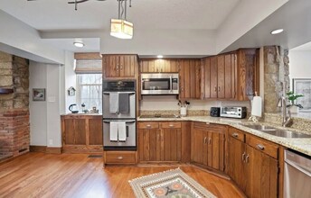 1444 Blue Jay Rd in Heath, OH - Building Photo - Building Photo