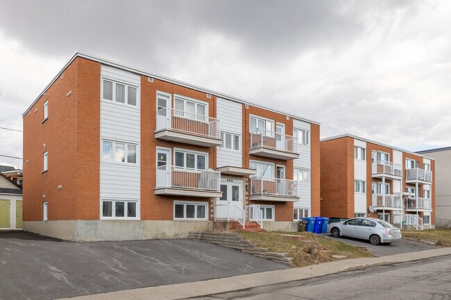 400-404 De Lucerne Ch in Gatineau, QC - Building Photo - Building Photo