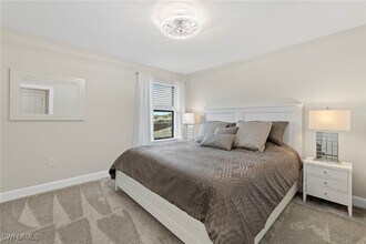 2147 Yellowfin Cir in Naples, FL - Foto de edificio - Building Photo