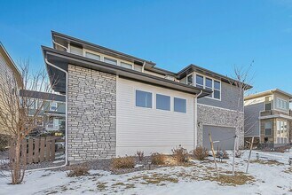 6801 S Valleyhead Ct in Aurora, CO - Foto de edificio - Building Photo