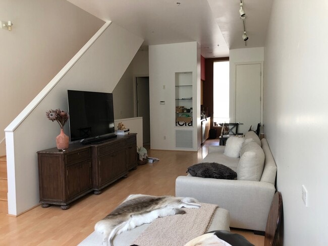 44 Iron Horse Ln in Walnut Creek, CA - Building Photo - Building Photo