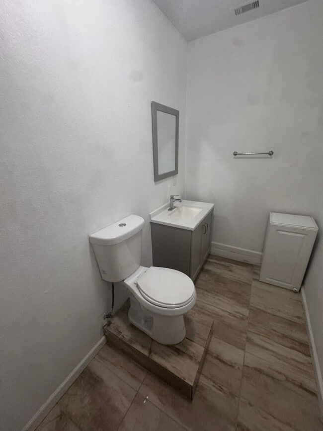 property at 4603 Meadows Edge Ln