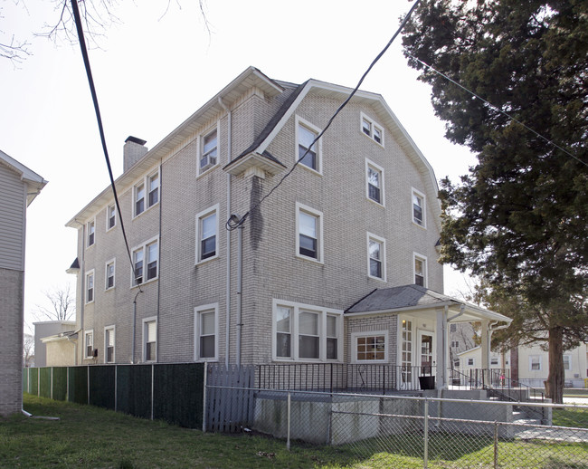 901 Princeton Ave in Lakewood, NJ - Building Photo - Building Photo