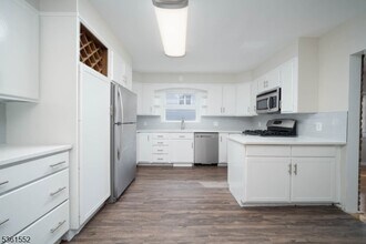 71 Franklin St in Tenafly, NJ - Building Photo - Building Photo