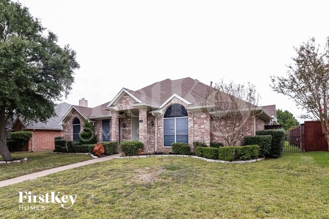 2210 Stillwater Dr in Mesquite, TX - Building Photo - Building Photo