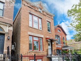 2821 W 25th St in Chicago, IL - Building Photo