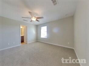 112 Drover Ridge Rd in Newark, TX - Building Photo - Building Photo