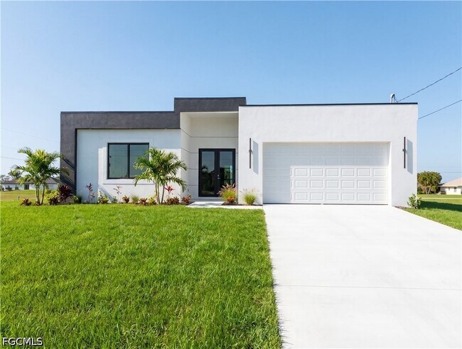 4333 NW 34th Ln in Cape Coral, FL - Building Photo - Building Photo