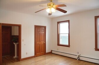 20 Perkins St in Westfield, MA - Building Photo - Building Photo