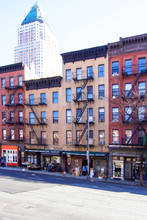 692 Ninth Ave in New York, NY - Building Photo - Building Photo