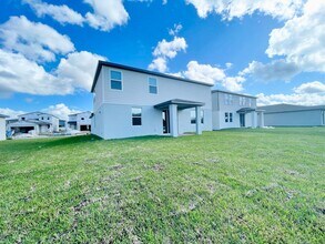 535 Amadoras Wy in St. Cloud, FL - Building Photo - Building Photo