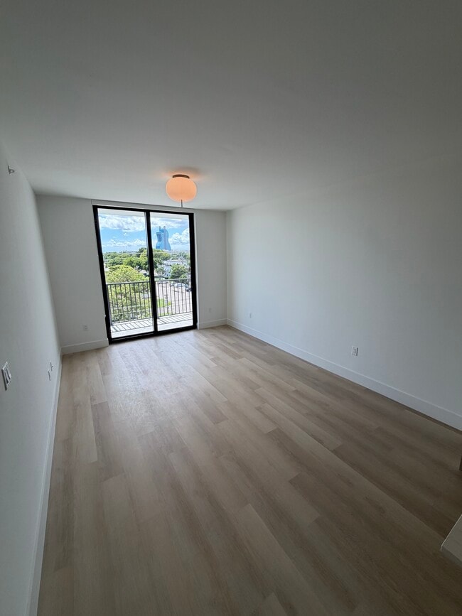 2128 Taylor St, Unit A3 in Hollywood, FL - Building Photo - Building Photo