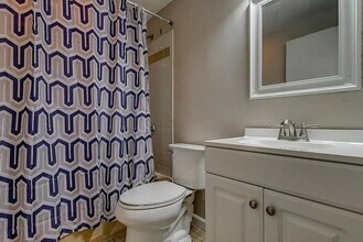 9 Cross St in Chelmsford, MA - Building Photo - Building Photo