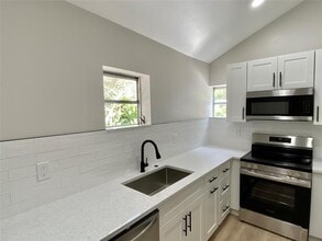 426 S L St in Lake Worth Beach, FL - Building Photo - Building Photo