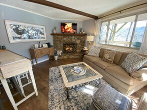 315 Timber Ridge Rd in Sugar Mountain, NC - Building Photo - Building Photo