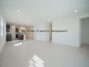 17317 W Running Deer Trl in Surprise, AZ - Foto de edificio - Building Photo