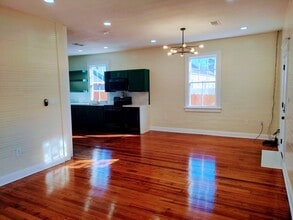 2717 Loyola Ave in New Orleans, LA - Building Photo - Building Photo