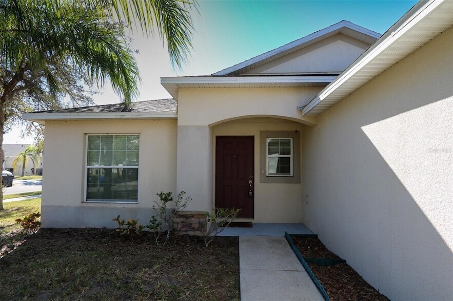 7538 Turtle View Dr in Ruskin, FL - Foto de edificio