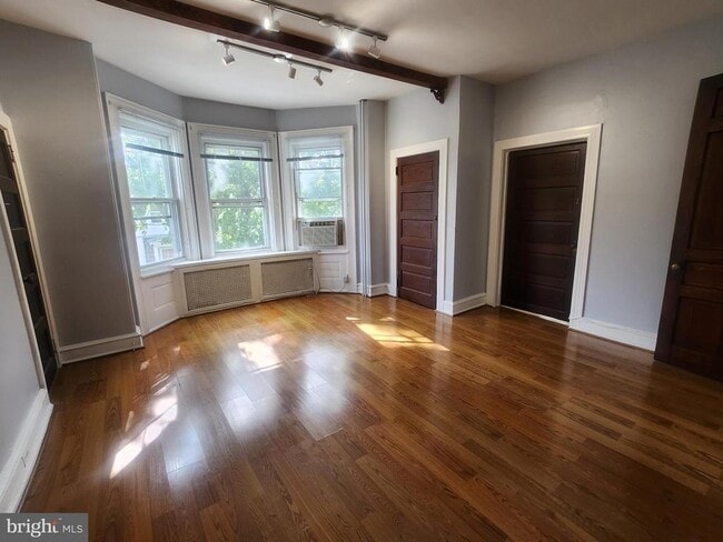 property at 6709 N 6th St