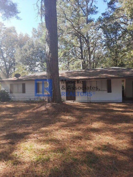 2911 Revere St in Jackson, MS - Building Photo