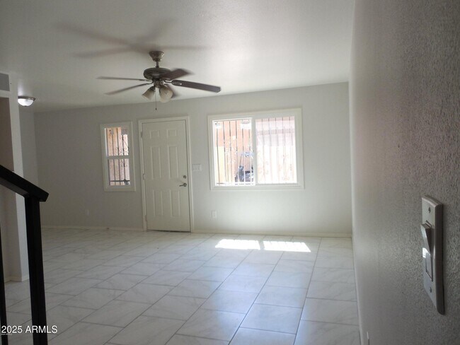 property at 4712 E Broadway Rd