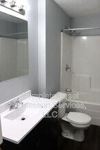 7302 W Taft St in Merrillville, IN - Building Photo - Building Photo