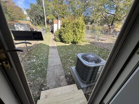 7202 Sindall Rd in Parkville, MD - Building Photo