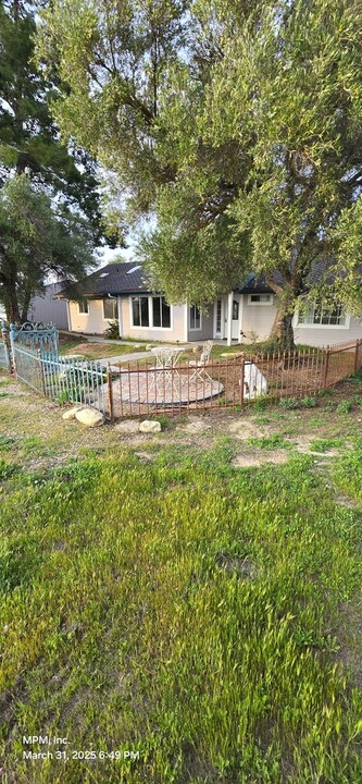 3045 CA-41 in Paso Robles, CA - Building Photo