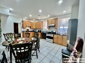 16 Copenger St, Unit 2 in Roxbury Crossing, MA - Building Photo