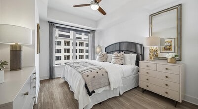 Hanover Riverwalk in Fort Lauderdale, FL - Building Photo - Building Photo