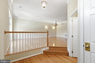 21369 Sawyer Square in Ashburn, VA - Building Photo - Building Photo