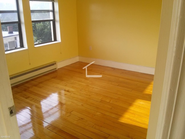 2 Centre St-Unit -Apt 9 in Boston, MA - Building Photo - Building Photo