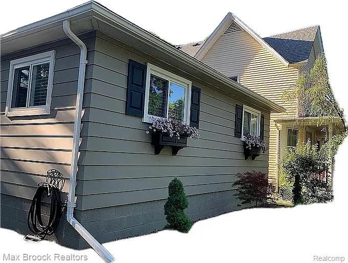 252 N Harvey St in Plymouth, MI - Building Photo