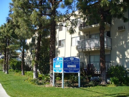 Merit Western Apartments in San Pedro, CA - Building Photo