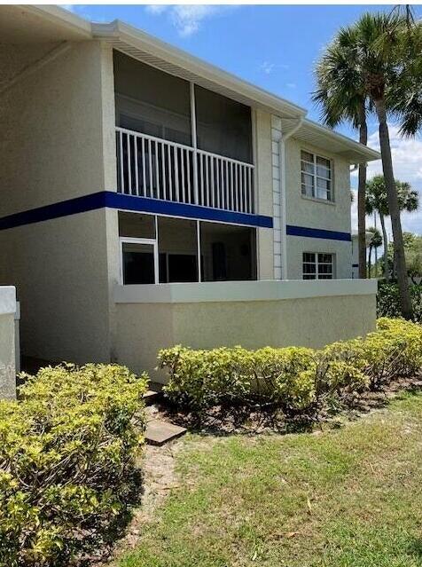 property at 1508 SE Royal Green Cir