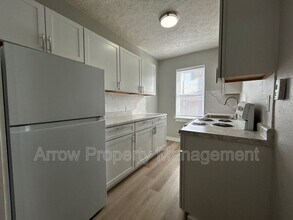 723 Ella St in Beatrice, NE - Foto de edificio - Building Photo