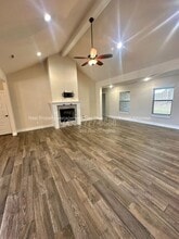 3600 SW Brittany Rd in Bentonville, AR - Foto de edificio - Building Photo