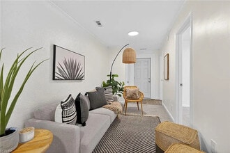 1128 43rd St in Newport News, VA - Building Photo - Building Photo