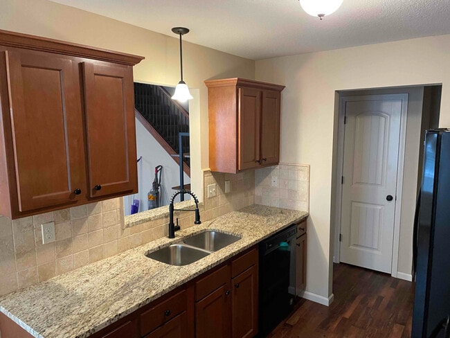 3211 Yankee Tank Ln in Lawrence, KS - Building Photo - Building Photo