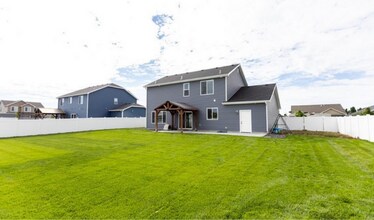 2152 Summerfield Ln in Rexburg, ID - Building Photo - Building Photo