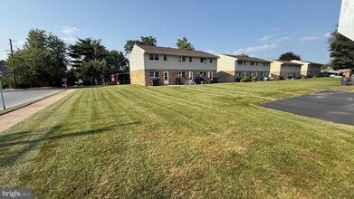 116 W Vine St in Camp Hill, PA - Building Photo - Building Photo