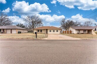707 Central Dr in Georgetown, TX - Building Photo - Building Photo