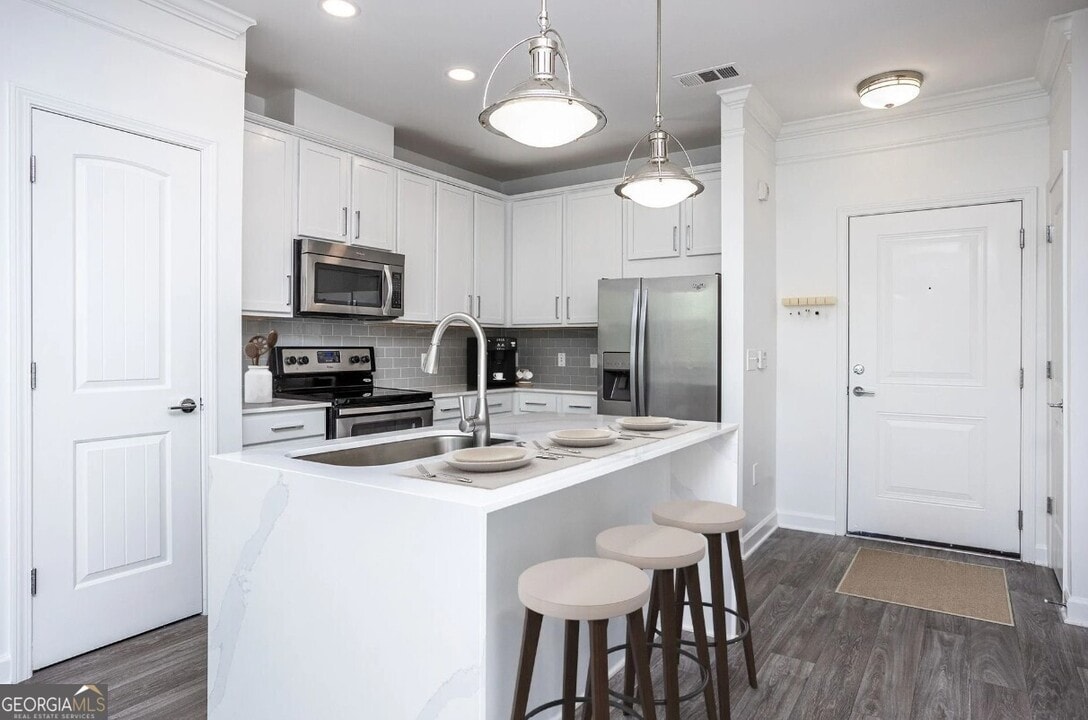 1185 Collier Rd NW in Atlanta, GA - Building Photo