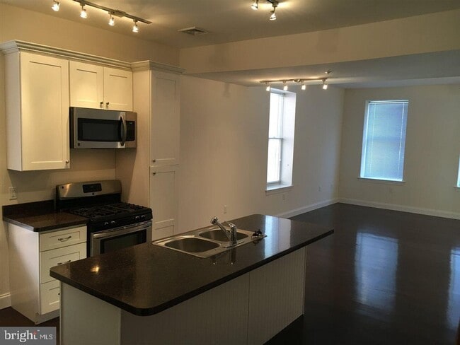 22 N George St in York, PA - Building Photo - Building Photo